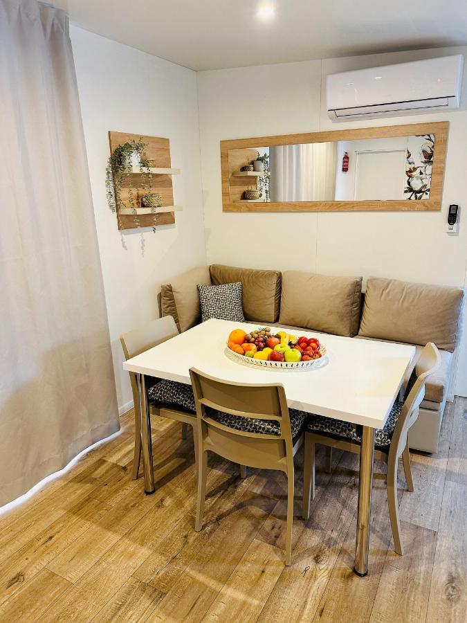 סלצה Villa Family Grand De Luxe Mobilhome מראה חיצוני תמונה