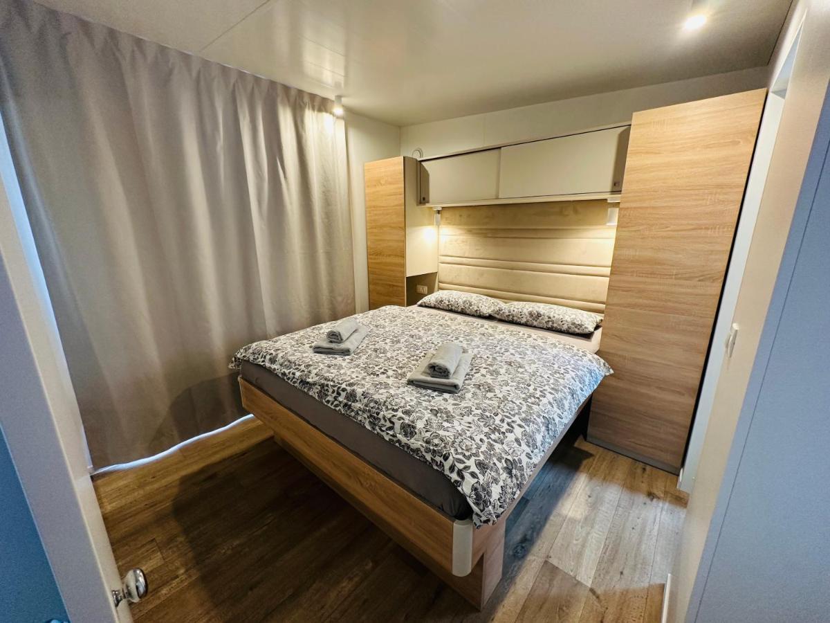 סלצה Villa Family Grand De Luxe Mobilhome מראה חיצוני תמונה
