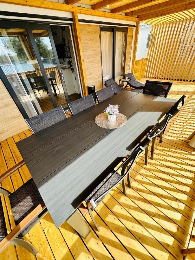 סלצה Villa Family Grand De Luxe Mobilhome מראה חיצוני תמונה